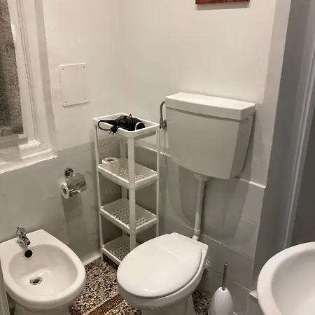 Guest house Roma 3*