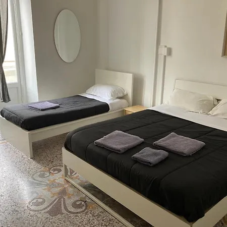 Guest house Roma Genoa