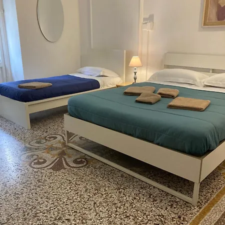 Roma Guest house Genoa