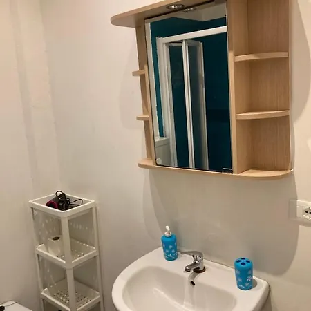 בית הארחה Roma ג'נובה