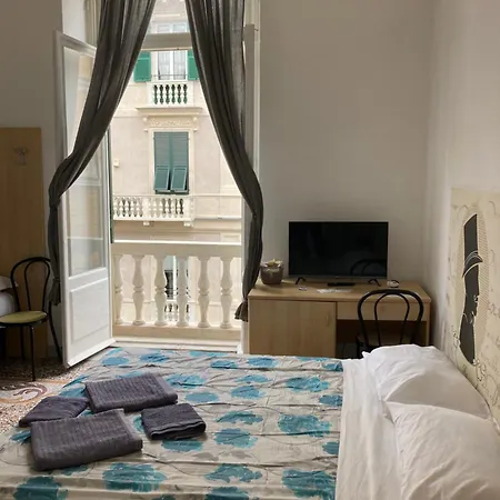 בית הארחה Roma ג'נובה