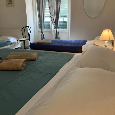 בית הארחה Roma ג'נובה