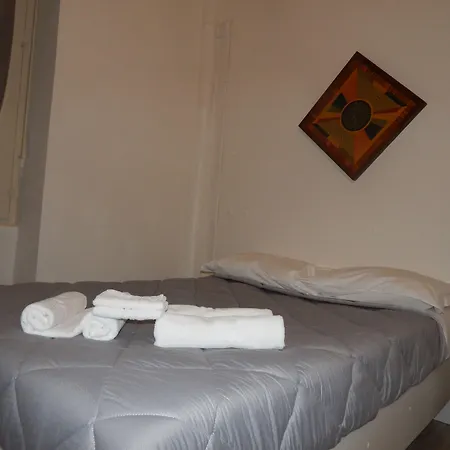 בית הארחה Roma ג'נובה