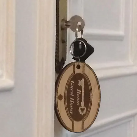 Roma בית הארחה ג'נובה