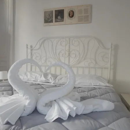 Roma בית הארחה ג'נובה